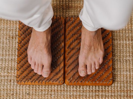 découvrez les bienfaits du tapis d'acupression, un accessoire idéal pour soulager le stress, améliorer la circulation sanguine et favoriser la détente. offrez-vous des moments de relaxation profonde avec notre sélection de tapis d'acupression.