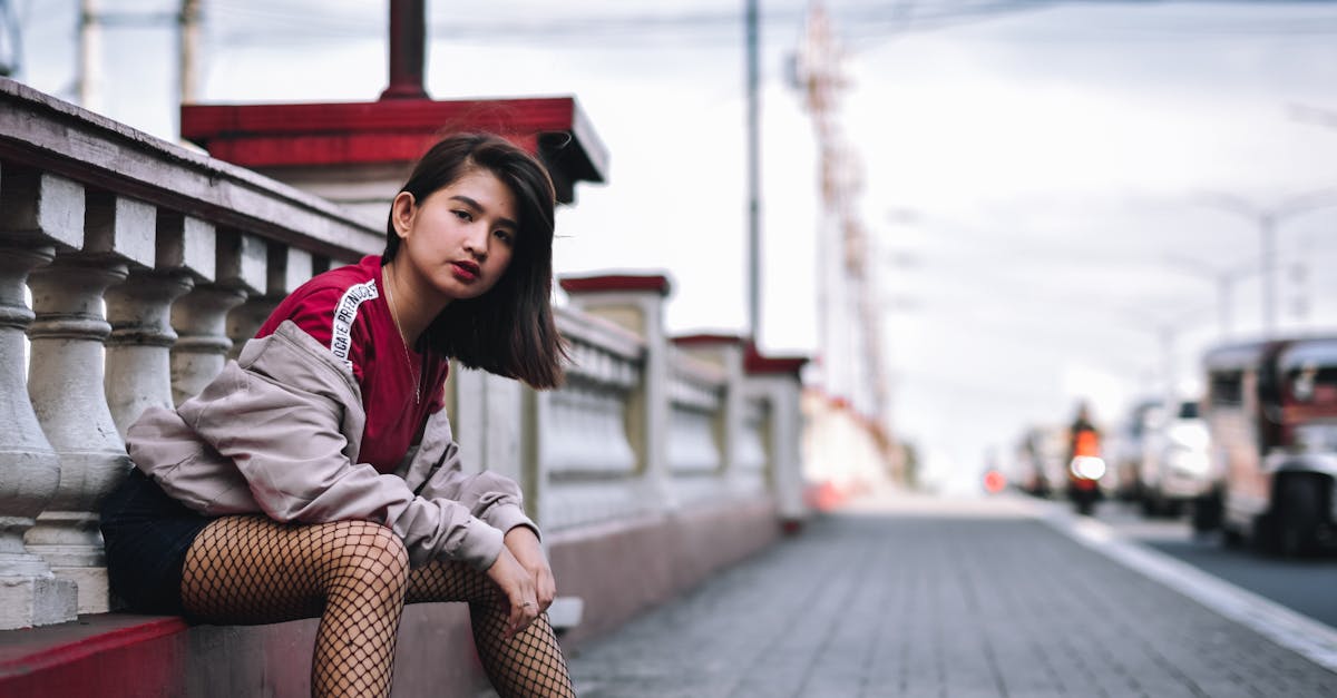 découvrez l'univers fascinant du fishnet, un incontournable de la mode qui allie audace et élégance. explorez nos conseils, tendances et styles pour porter le fishnet avec créativité et originalité dans vos tenues.