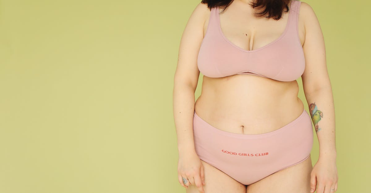 découvrez les dernières tendances en lingerie pour sublimer votre silhouette et mettre en valeur votre féminité. explorez des styles variés, des matières sensuelles et des coupes innovantes qui allient confort et élégance pour chaque occasion.