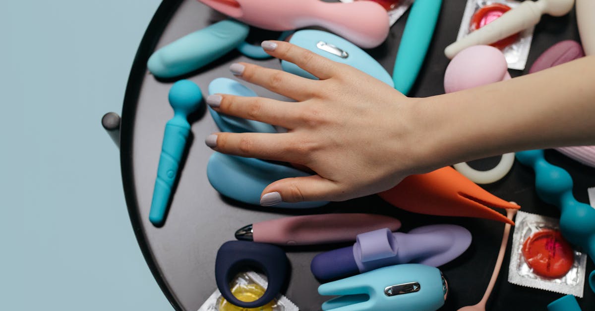 découvrez notre sélection de sex toys de qualité qui transformeront vos moments d'intimité en véritables expériences sensorielles. explorez des articles variés pour tous les goûts et toutes les envies, pensés pour le plaisir et la créativité. à la fois discrets et innovants, ces accessoires sont parfaits pour pimenter vos relations ou vous faire plaisir en solo.