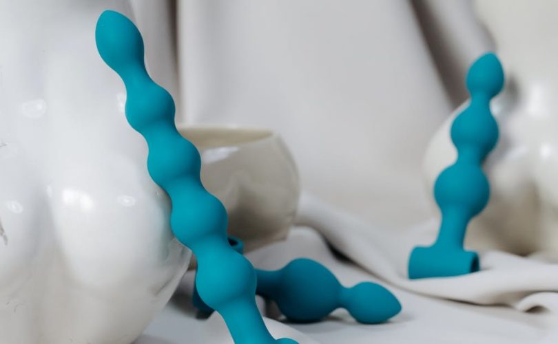 découvrez notre sélection variée de sex toys pour tous les désirs et toutes les préférences. que vous soyez novice ou expert, trouvez l'accessoire idéal pour pimenter vos moments de plaisir. une expérience intime sûre, agréable et enrichissante vous attend !