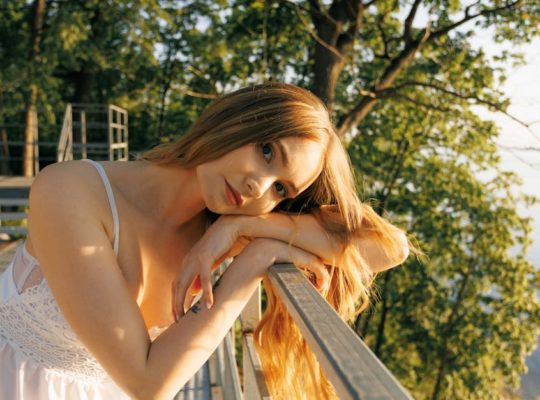 découvrez les secrets d'un womanizer : stratégies de charme, psychologie des relations et conseils pour naviguer dans le monde des rencontres tout en respectant les émotions des autres.