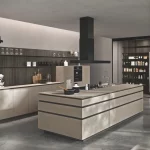 Peut-on rénover une maison ancienne avec un agencement intérieur à Charbonnière-les-Bains moderne ?