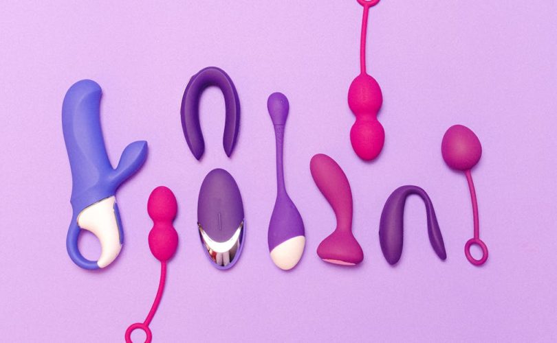 découvrez notre sélection de sex toys pour tous les plaisirs et tous les désirs. explorez des accessoires intimes de qualité pour épanouir votre vie sexuelle en toute discrétion et sécurité.