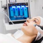 Est-ce que l’hydrafacial à Lyon est adapté aux peaux sensibles ou réactives ?