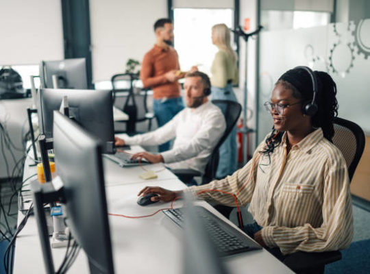 Un Accompagnement Digital Paris professionnel inclut généralement un volet formation et support, permettant à votre entreprise de
