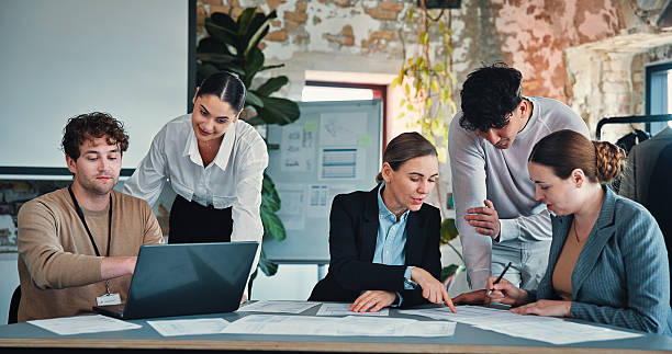 Une agence réseaux sociaux Lyon puissante doit aussi maîtriser la publicité sociale payante pour soutenir la croissance rapide des entreprises