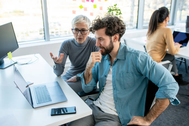 Faire appel à une agence réseaux sociaux Lyon permet d’abord d’installer votre entreprise dans l’écosystème digital