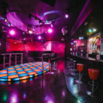 Quels bar à cocktails lyon sont connus pour leur concept original et leur décor travaillé ?