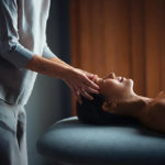 Est-ce que le Hair SPA à Lyon peut aider à espacer les lavages des cheveux ?