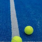 Quels accessoires sportifs prévoir dès la Construction court de tennis en gazon synthétique à Toulon ?