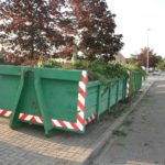 Une Location Bennes à déchets verts à Illkirch-Graffenstaden accepte-t-elle les tontes de pelouse humides ?